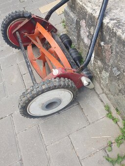 Ruční / sekačka / tráva / RST 450 - 3