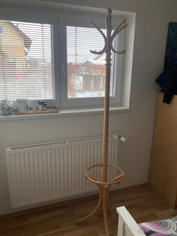 Věšák TON - 3