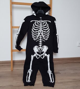 Kostlivec - bavlněný overal H&M. Vel.134/140. - 3