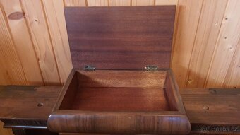 Drevenna sperkovnica,1.CSR - 3