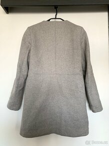 Dámský šedý kabát Pimkie - 3