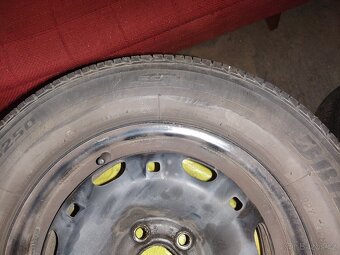 Nabízím 4 Letní pneumatiky Bridgestone a Plechové disky - 3