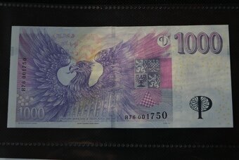 Výroční bankovka 1000 Kč s přítiskem ČNB, série R76 - 3