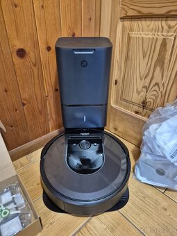 🧹iRobot Roomba i7+ - robotický vysavač s automatickým vysyp - 3