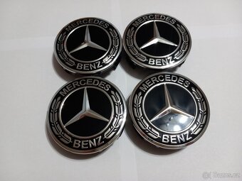 Středové krytky Mercedes 75mm, černé - 3