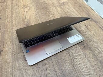 Notebook Asus 15.5" FullHD, 4h baterie, SSD 250GB, Win 10 - 3