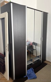 Šatní skříň se zrcadly, 220x170x60 cm - 3