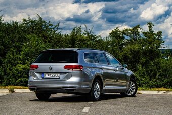 Volkswagen Passat Variant 2.0 TDI 190k 2018 TOP STAV - 3