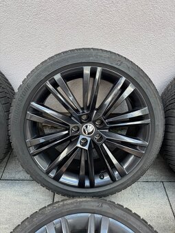 Alu kola 19" 5x112 235/40/r19 Škoda Superb III zimní - 3