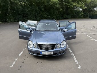 Mercedes Benz E 320 CDI (W211) rv.2004 TOP STAV - 3