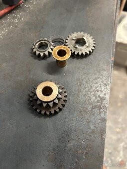Jawa 50 Pionyr 550 555 05 20 21 23 cvrček 1 kolo - 3