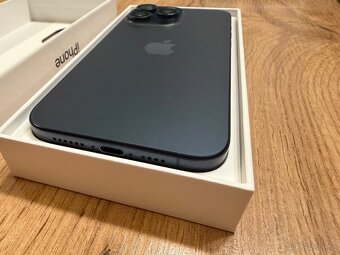 Apple iPhone 15 Pro Max 256GB modrý - 3