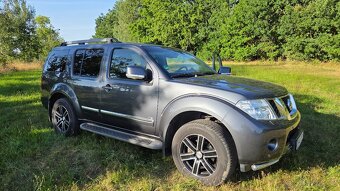 Nissan PATHFINDER 3,0 V6 - 3