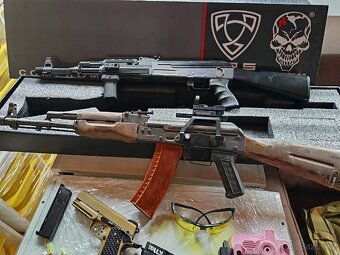 Airsoft Zbraně + VYBAVENÍ - 3