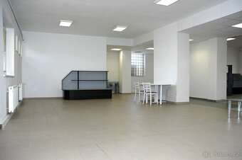 Pronájem nebytových/komerčních/kancelářských prostor - 3