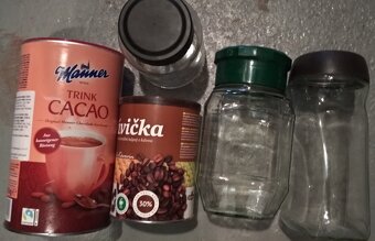 Plechové dózy. Sklenice s plastovým uzávěrem - 3