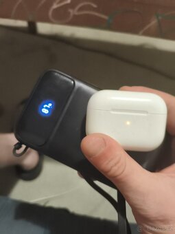 Swissten Power Bank s integrovanými kabely - 3