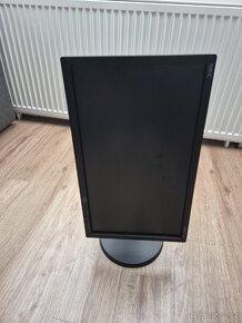 LCD Monitor NEC - 3
