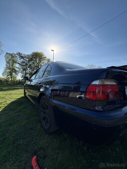 BMW E39 520i - 3