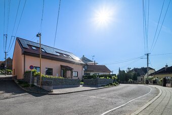 Rodinný dům 5+1 po rekonstrukci, Buchlovice, pozemek 463m2 - 3