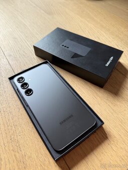 Samsung Galaxy S24+ 12/512GB černý - 3