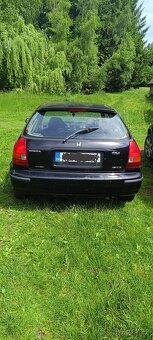 Honda Civic 1,5i LS - 3