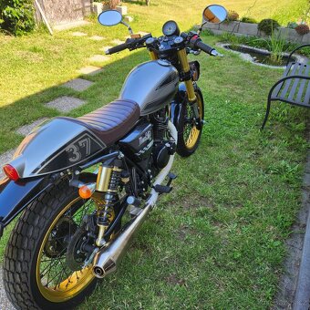 Yuki manxcafe 125i - 3