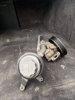Servi čerpadlo Mercedes W203 - 3
