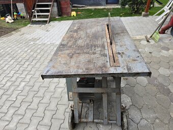 Cirkulárka s kolebkou pojízdná 4kw - 3