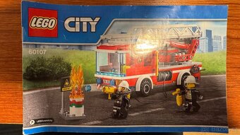 LEGO City 60107 Hasičské auto s žebříkem - 3
