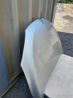 Renault Megane 3., Kapota - 3