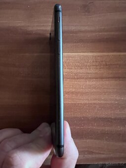 iPhone 8 - 3