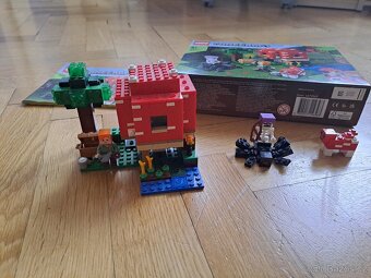 Lego Minecraft 21179 Houbový domek - 3