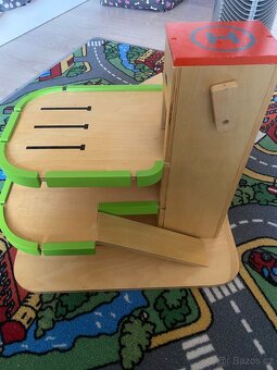 Dřevěná garáž ke kolejím - 3