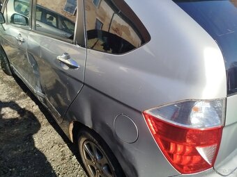 Honda FR-V, r.v. 2005, 1.7i - 3