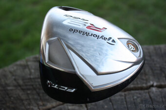 NASTAVITELNÝ DRIVER TAYLOR-MADE R9 - 9,5° VELMI PĚKNÝ - 3