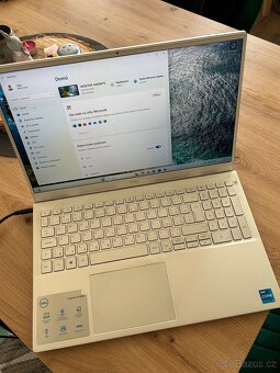 DELL Inspiron - 3