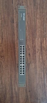 Prodám switch TP-LINK TL-SG1024 – 24portový gigabitový switc - 3