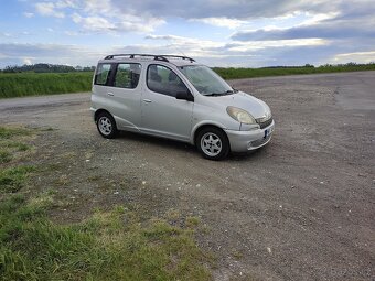 Toyota Yaris Verso 1.3 VVTi - 3
