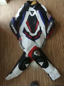 jednodílná kombineza dainese aero EVO- vel.50 nová - 3