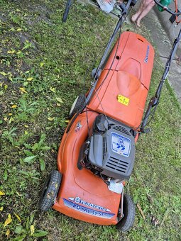Sekačka Husqvarna Royal 49SE s pojezdem. - 3