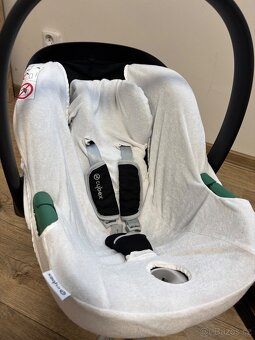Cybex Aton B2-i size+one base a příslušenství - 3