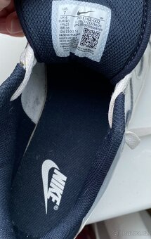TENISKY NIKE - 3