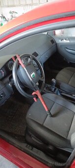 Pradám Škoda Fabia 1,2 HTP (rok 2007) - 3