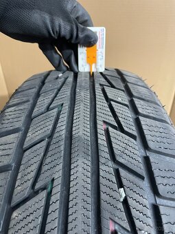 Zimní pneu 235/55/19 - 3