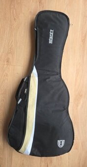 Elektrická kytara Fender Stratocaster + pouzdro + kabely - 3