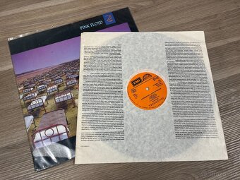 LP PINK FLOYD - A MOMENTARY LAPSE OF REASON - 3