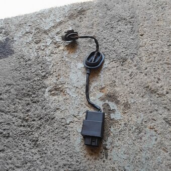 Š. Superb, Řídící jed. pal. čerpadla 1K0 906 093 F - 3