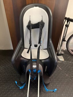 Prodám dětskou sedačku na kolo Thule - 3