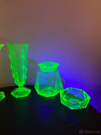 Uranové sklo - vázy a dózy - 3